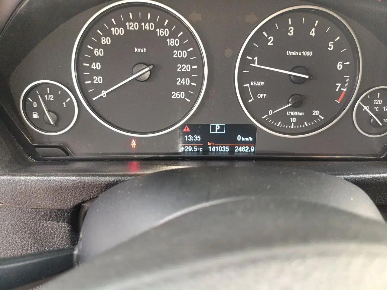 BMW 3 Series 2015 320i Luxury Line Stylish Edition — миниатюра 12