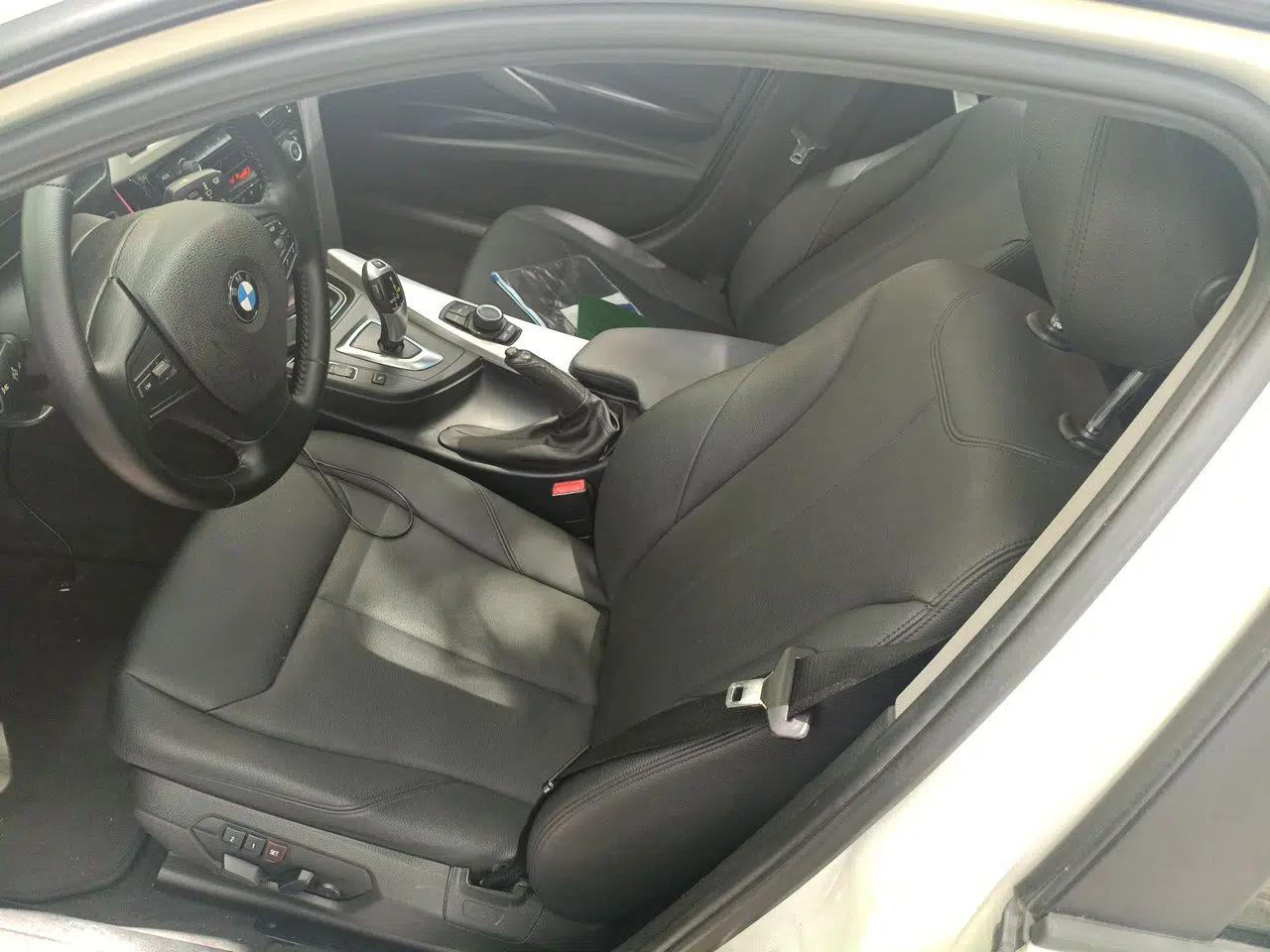 BMW 3 Series 2015 320i Luxury Line Stylish Edition — миниатюра 15