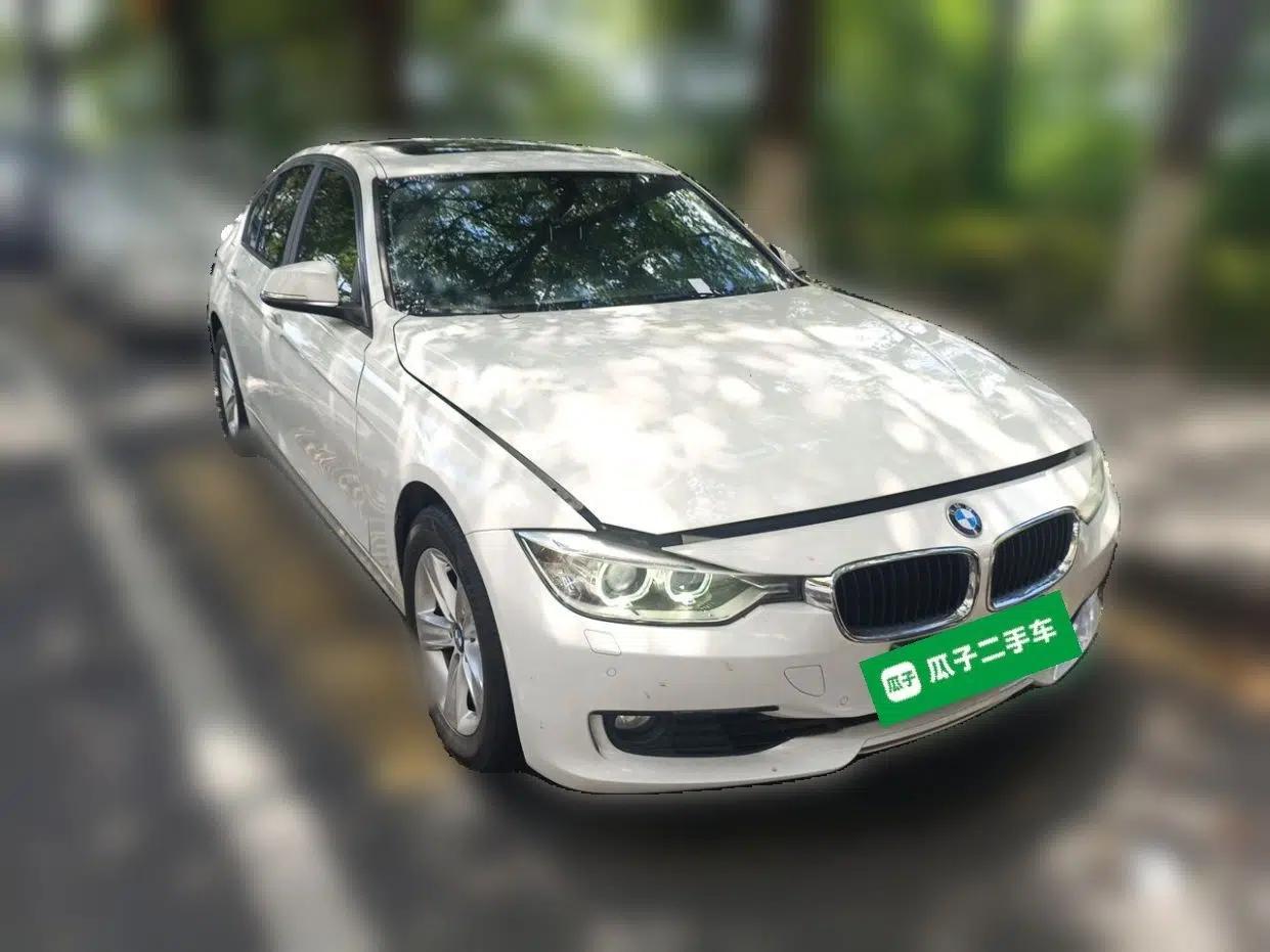BMW 3 Series 2015 320i Luxury Line Stylish Edition — миниатюра 3