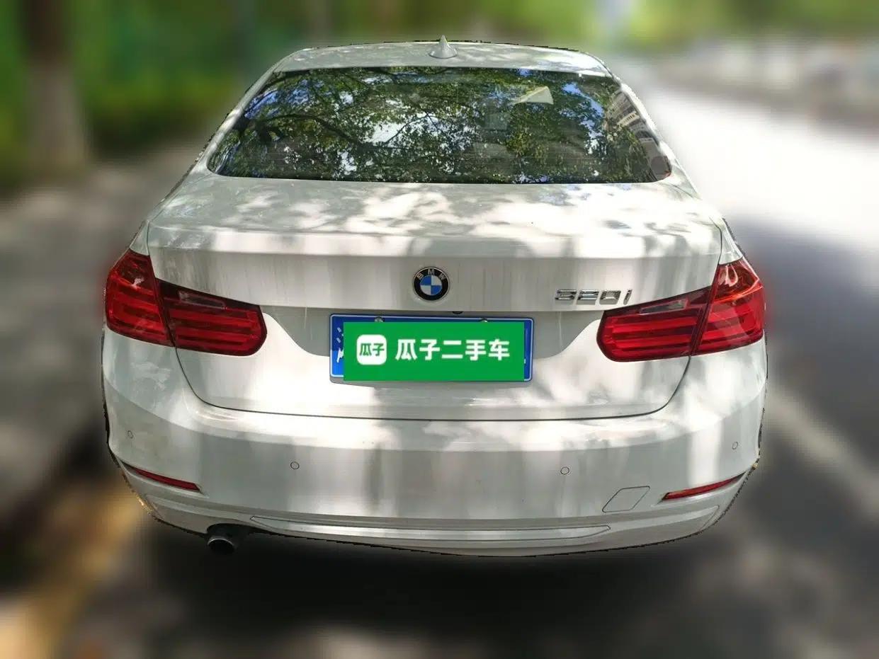 BMW 3 Series 2015 320i Luxury Line Stylish Edition — миниатюра 5