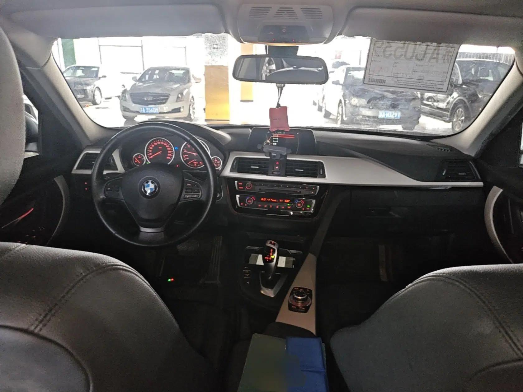 BMW 3 Series 2016 320Li Fashion Model — миниатюра 17
