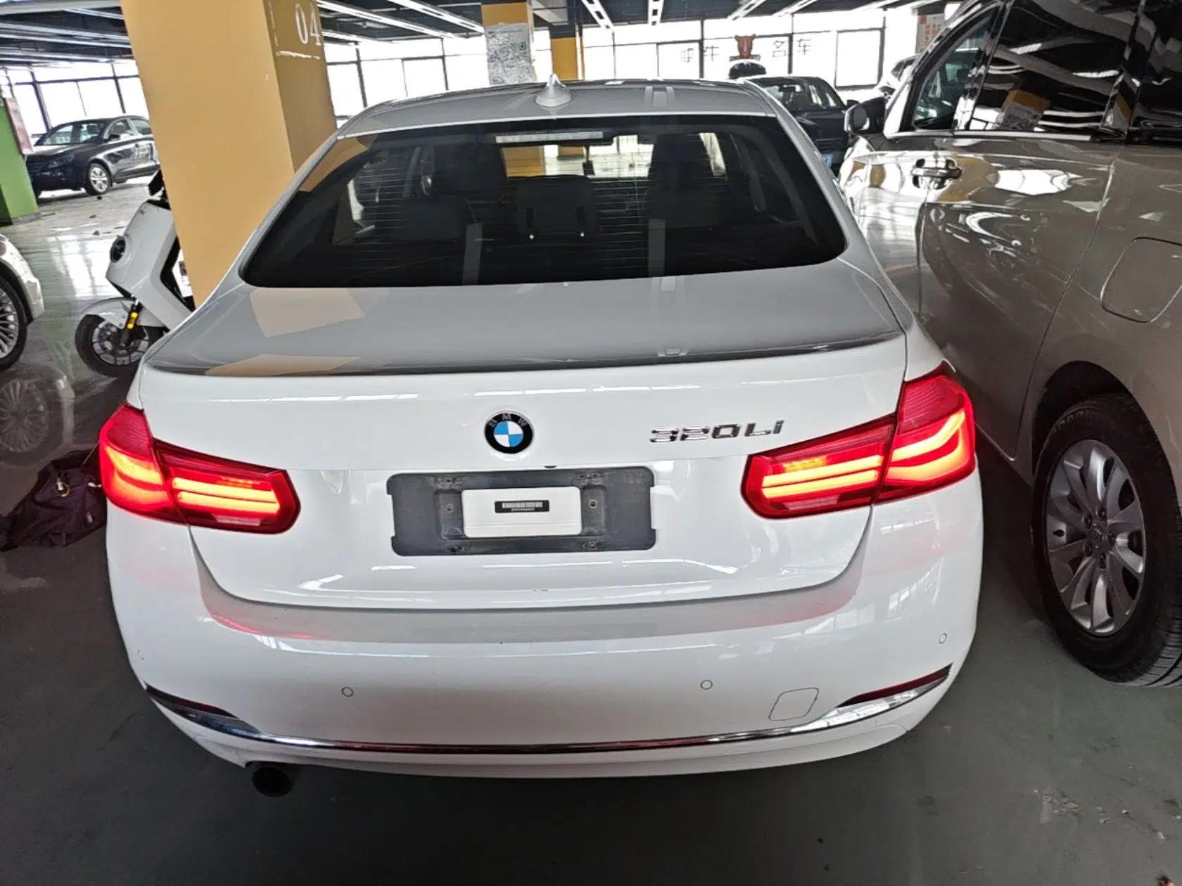 BMW 3 Series 2016 320Li Fashion Model — миниатюра 5
