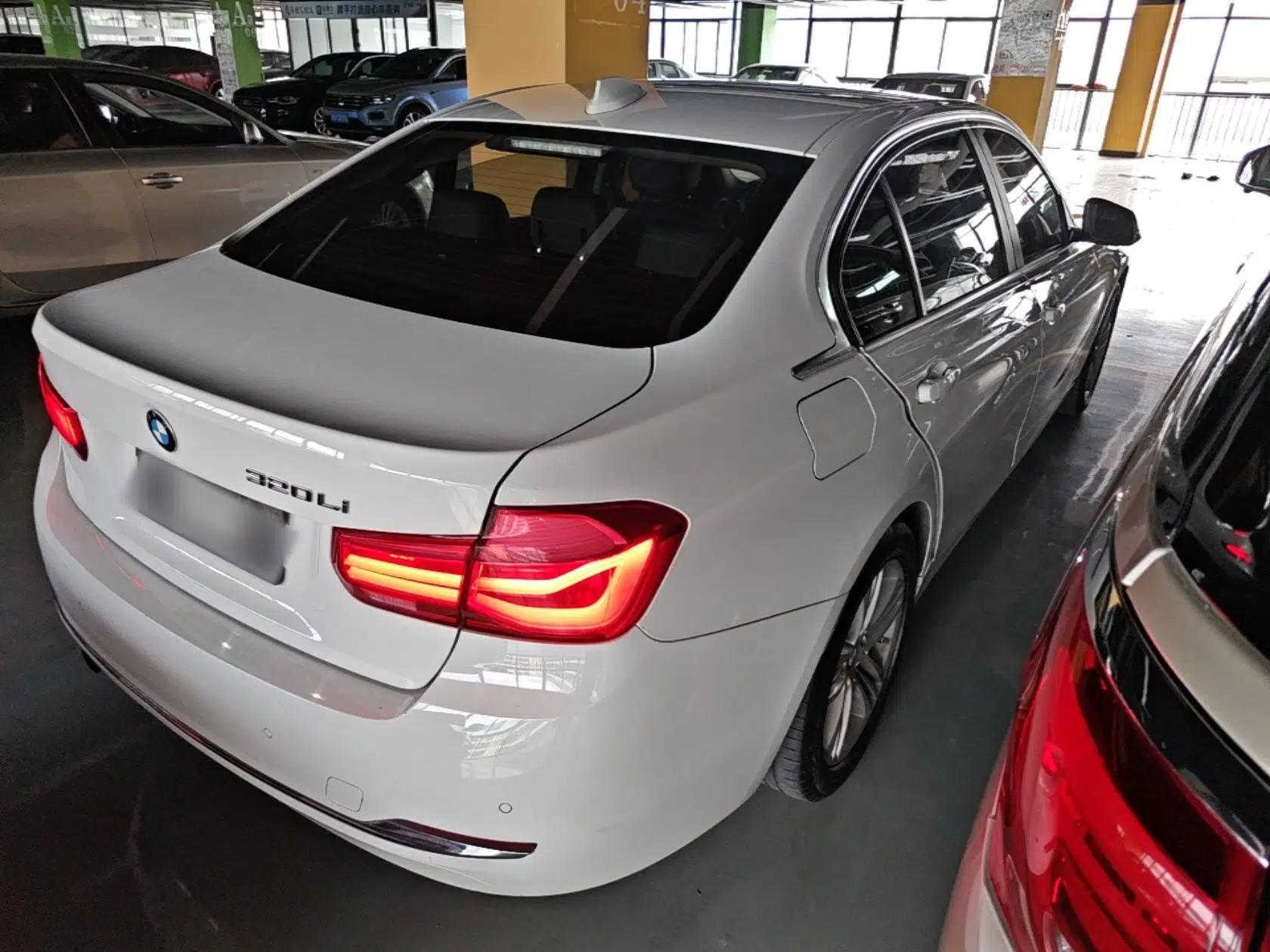 BMW 3 Series 2016 320Li Fashion Model — миниатюра 6
