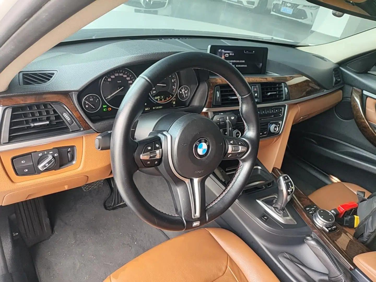 BMW 3 Series 2015 320Li Luxury Design Package Premium Edition — миниатюра 18