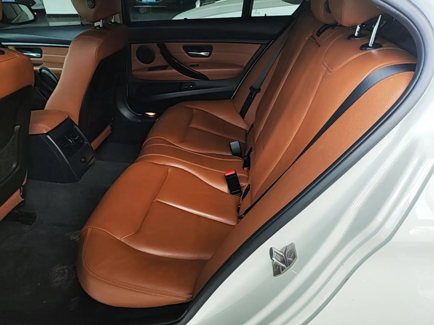 BMW 3 Series 2015 320Li Luxury Design Package Premium Edition — миниатюра 26