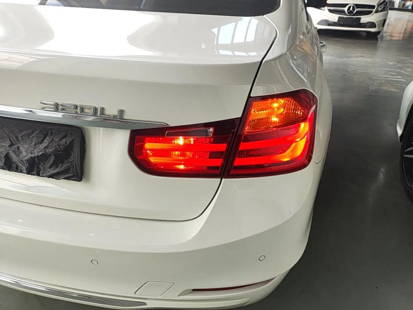 BMW 3 Series 2015 320Li Luxury Design Package Premium Edition — миниатюра 9