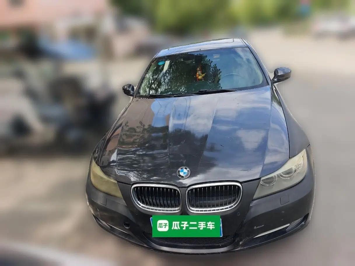 BMW 3 Series 2012 320i Luxury Edition — миниатюра 2
