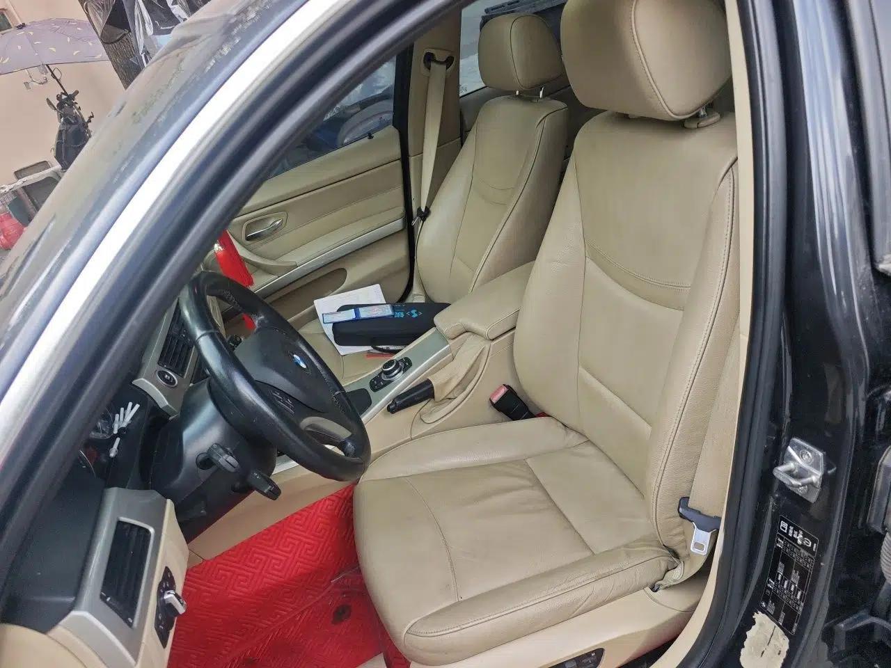 BMW 3 Series 2012 320i Luxury Edition — миниатюра 15