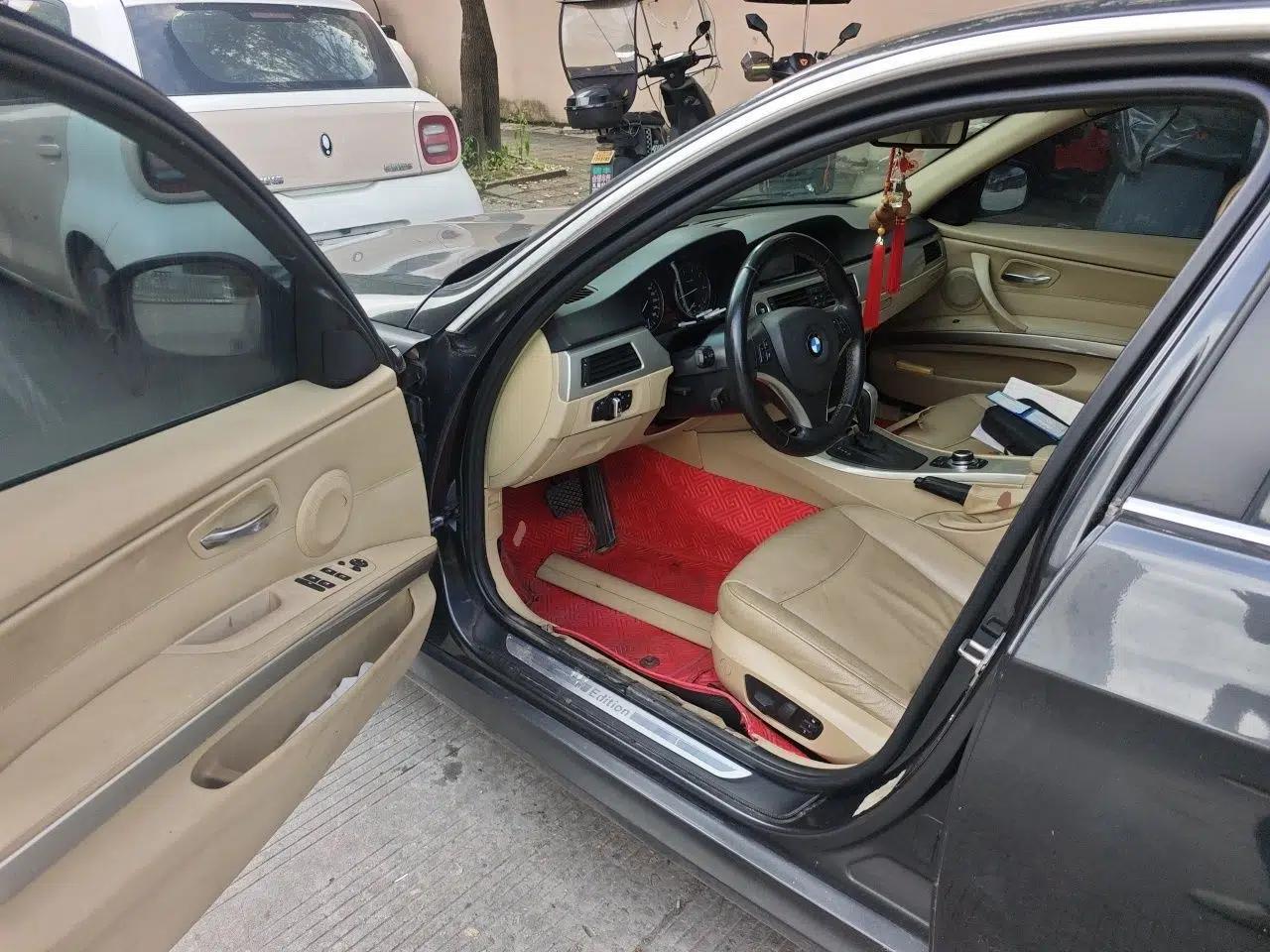BMW 3 Series 2012 320i Luxury Edition — миниатюра 16