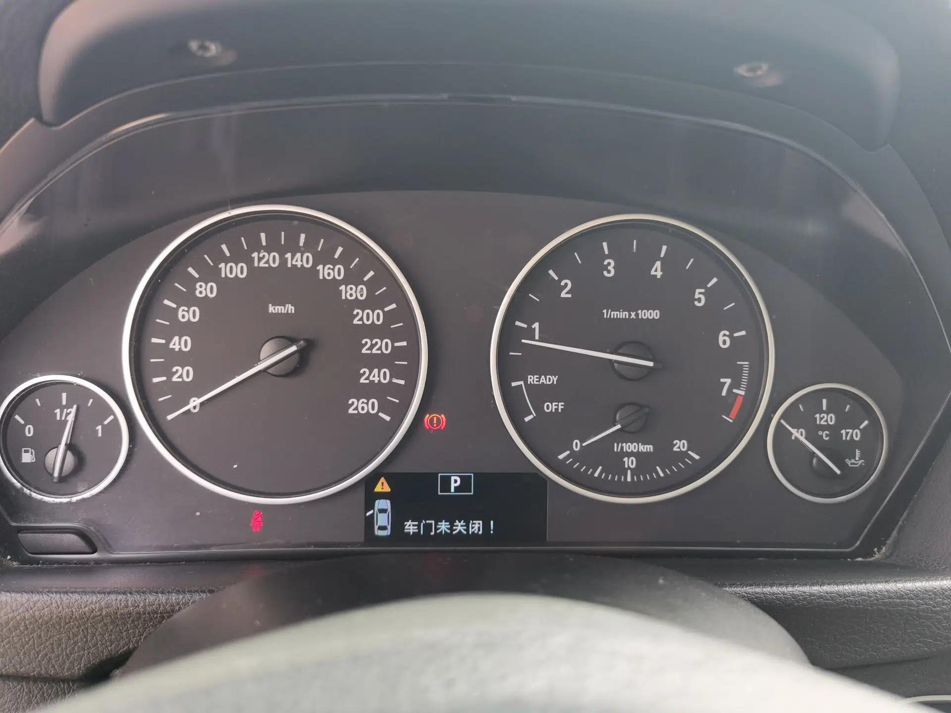 BMW 3 Series 2014 320Li Fashion Model — миниатюра 11