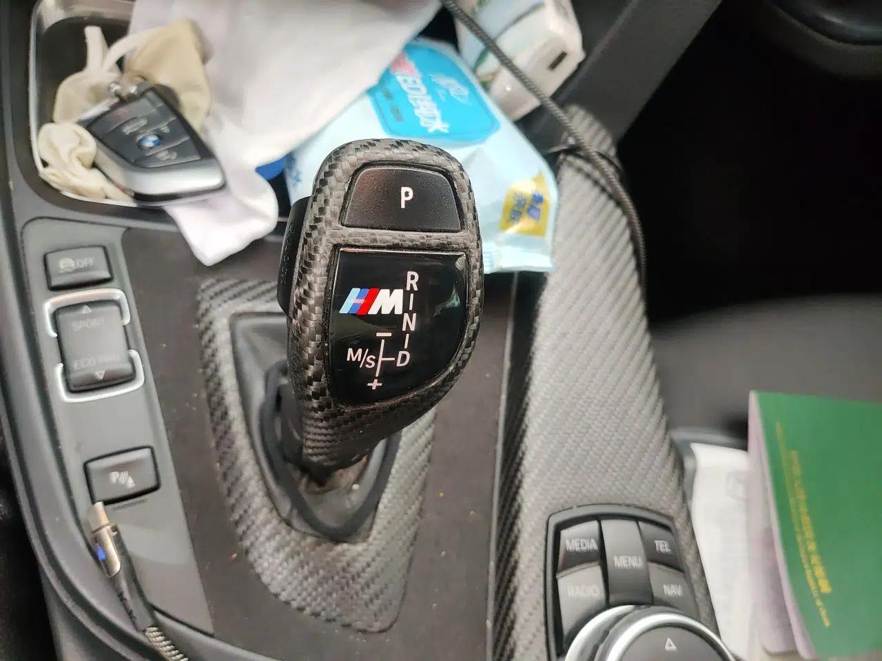 BMW 3 Series 2015 320i Luxury Edition Sports Design Package — миниатюра 14