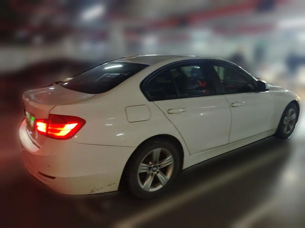 BMW 3 Series 2014 320i Sport Edition — миниатюра 6