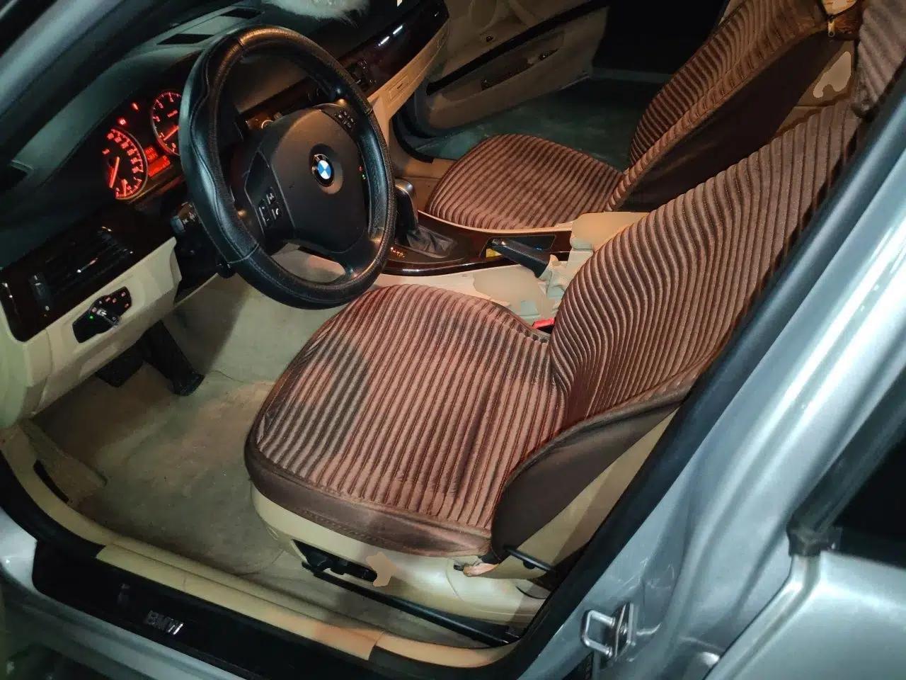 BMW 3 Series 2011 320i Sport Edition — миниатюра 15