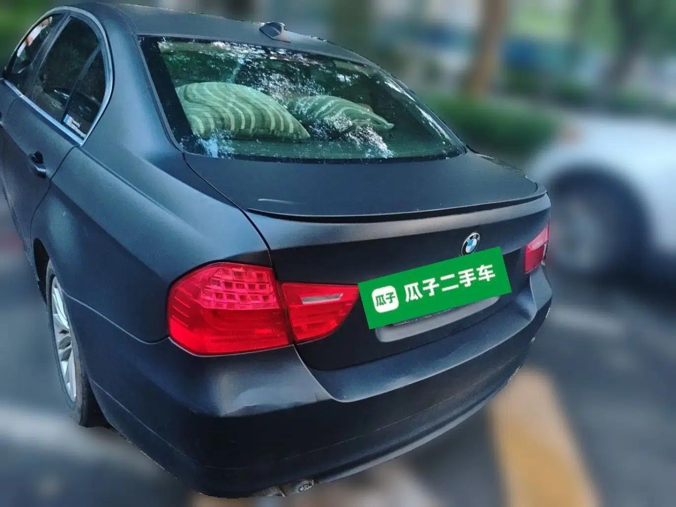 BMW 3 Series 2011 320i Sport Edition — миниатюра 19