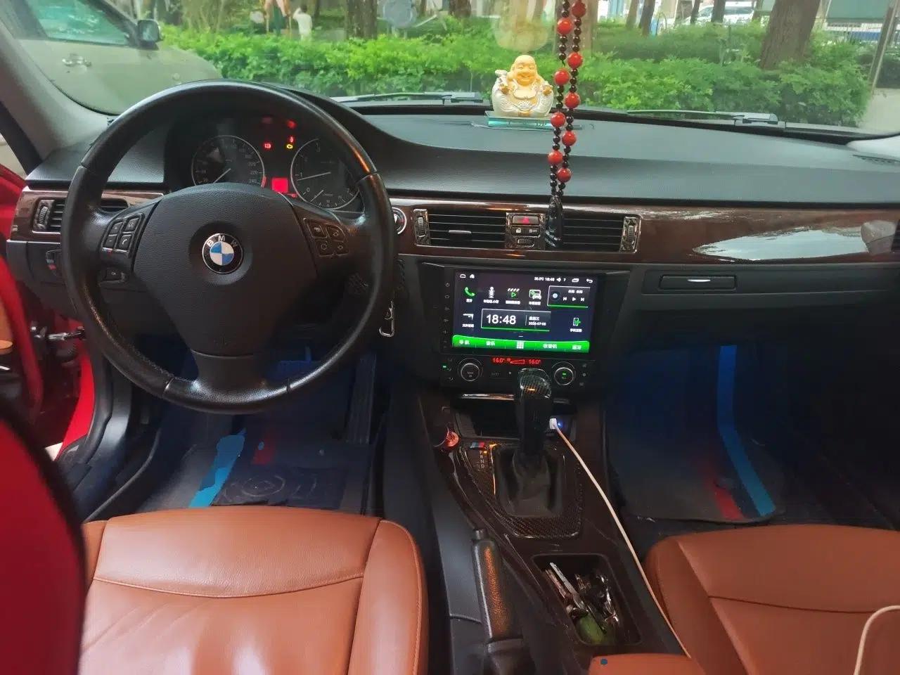 BMW 3 Series 2011 320i Sport Edition — миниатюра 9