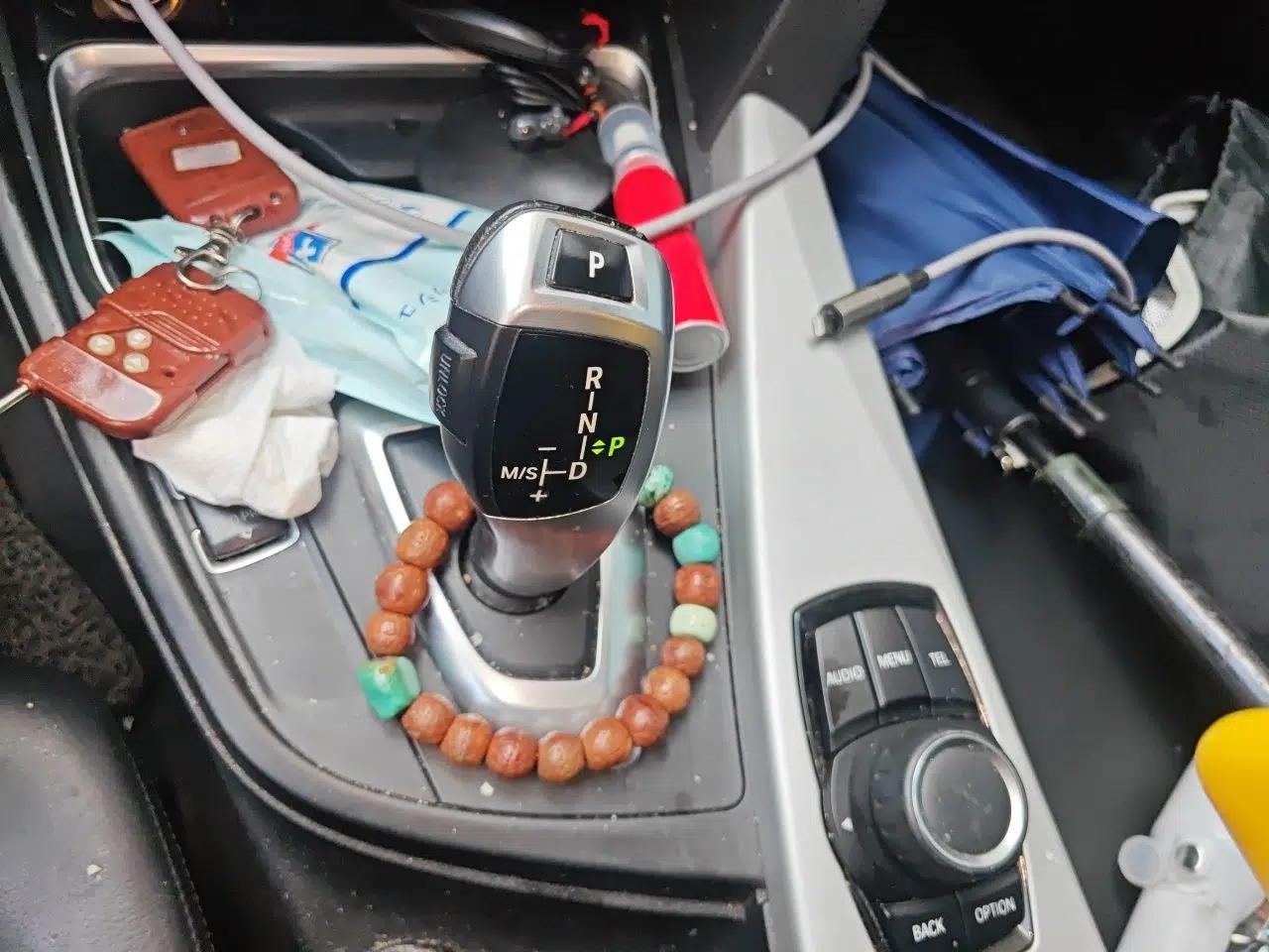 BMW 3 Series 2013 320i Sport Edition — миниатюра 14