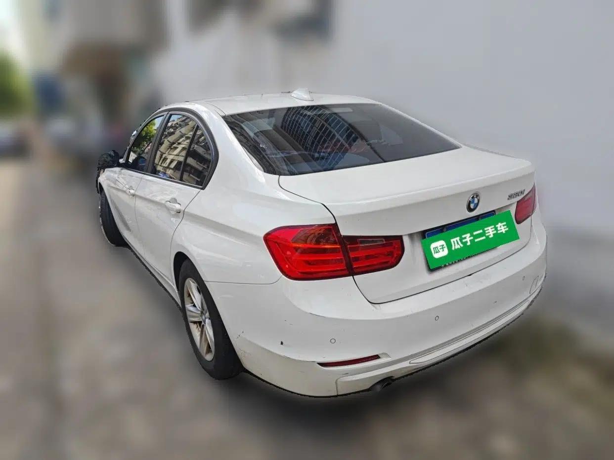 BMW 3 Series 2013 320i Sport Edition — миниатюра 4