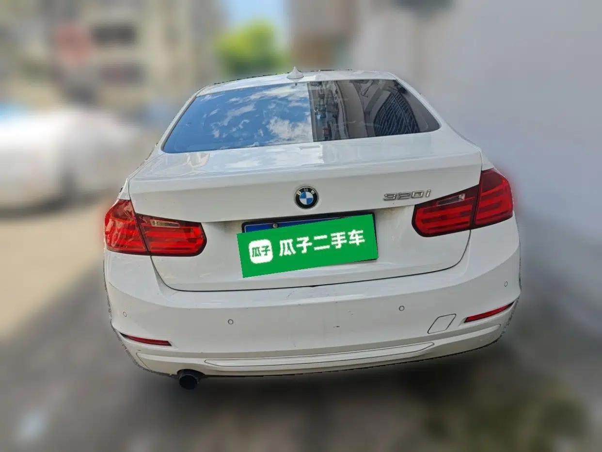 BMW 3 Series 2013 320i Sport Edition — миниатюра 5
