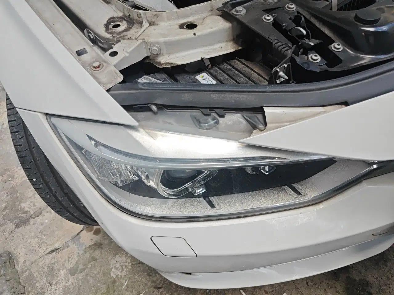 BMW 3 Series 2013 320i Sport Edition — миниатюра 7