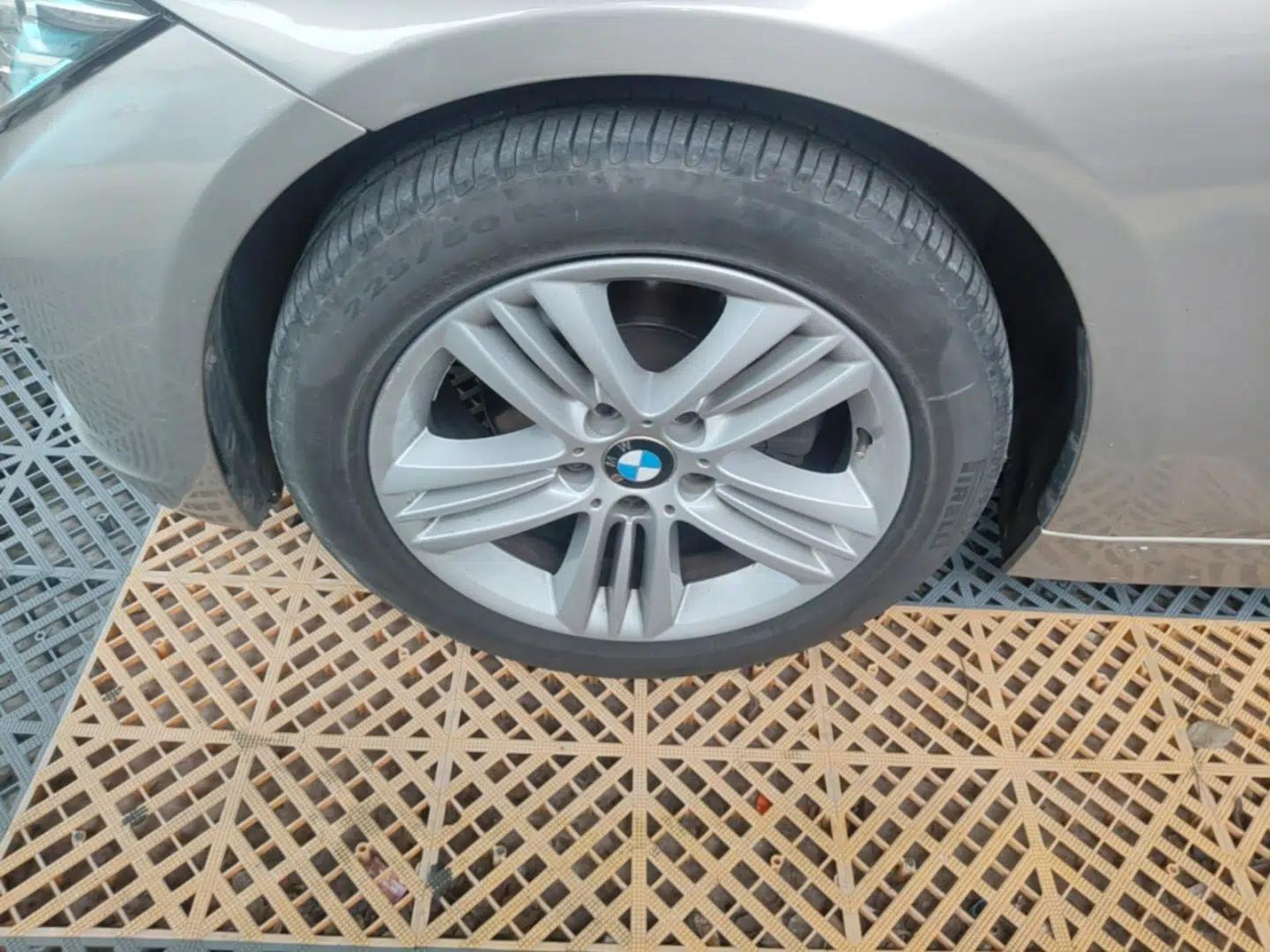 BMW 3 Series 2016 320Li Fashion Model — миниатюра 10