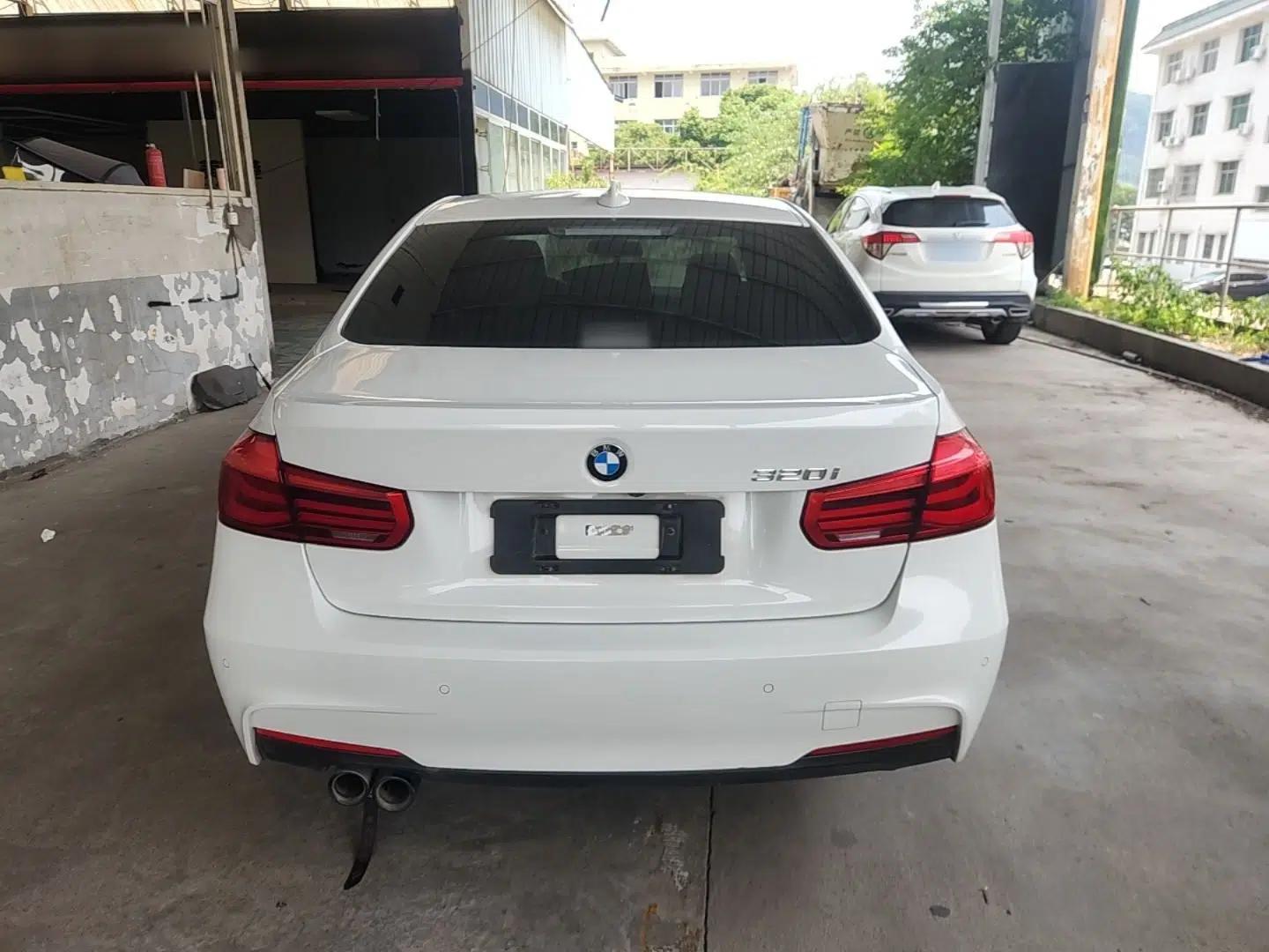BMW 3 Series 2018 320i M Sport Package — миниатюра 5