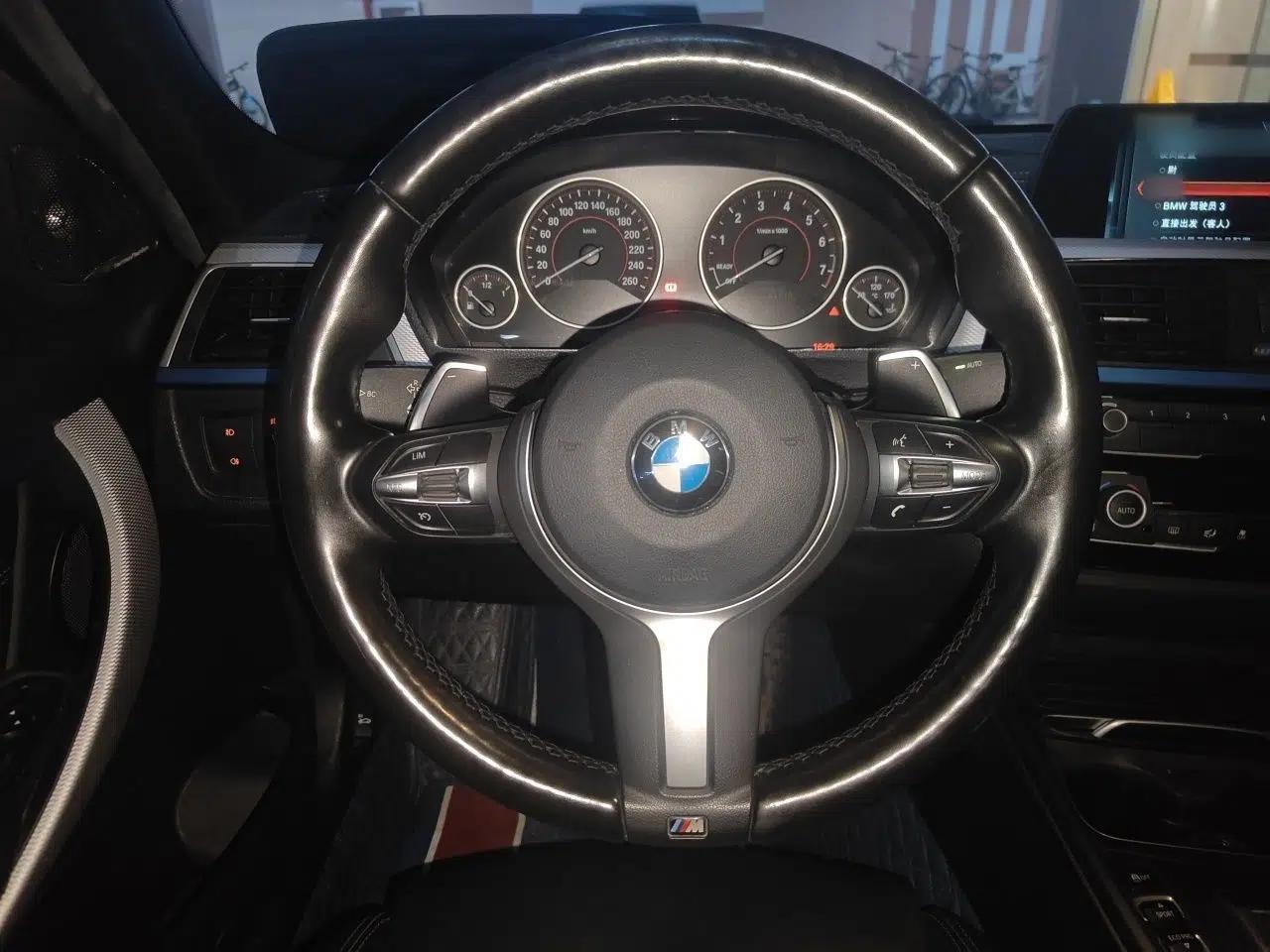 BMW 3 Series 2018 320i M Sport Package — миниатюра 10