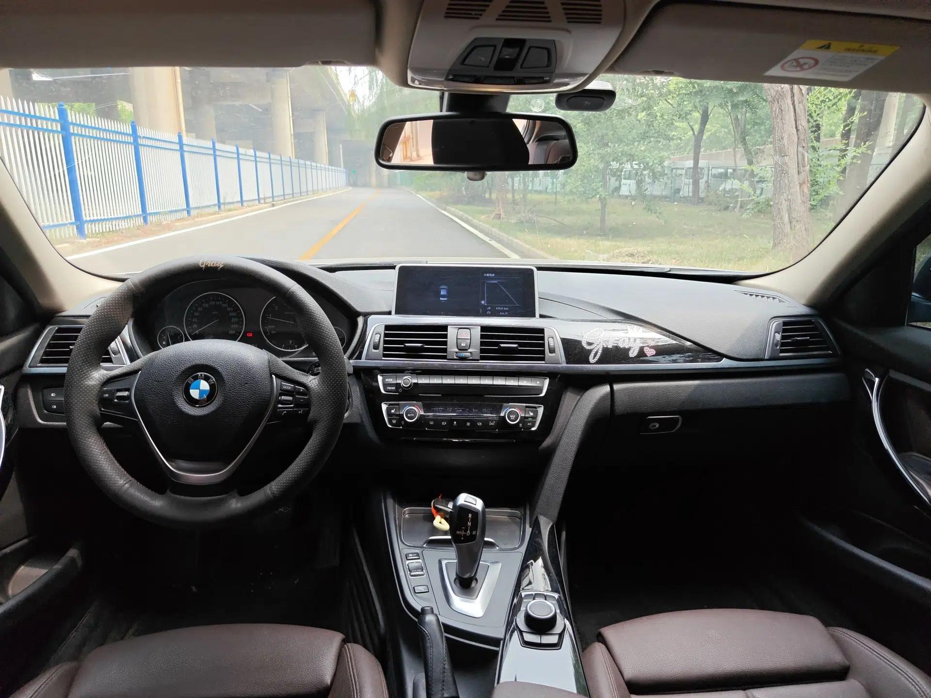 BMW 3 Series 2018 320Li Fashion Model — миниатюра 11