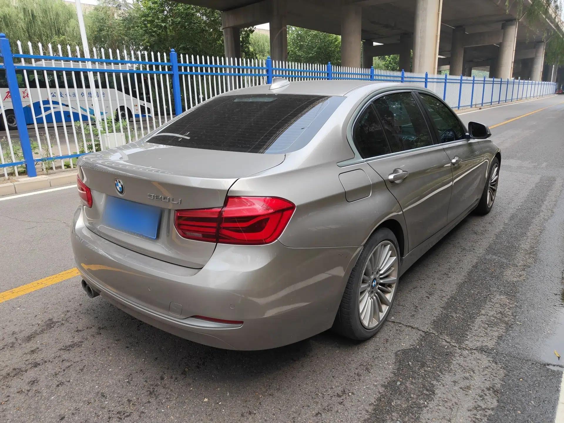 BMW 3 Series 2018 320Li Fashion Model — миниатюра 7