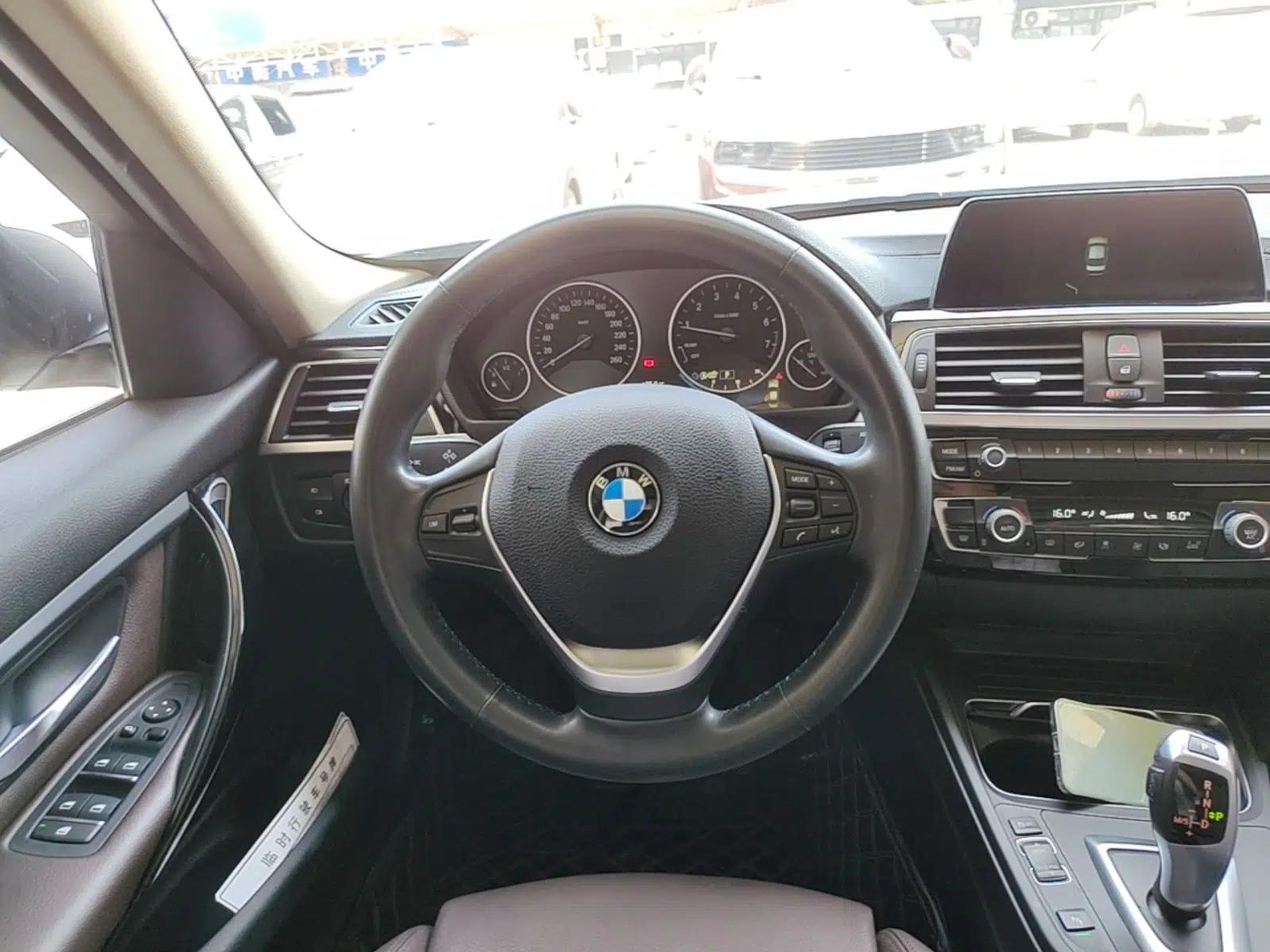 BMW 3 Series 2018 320Li Fashion Model — миниатюра 13