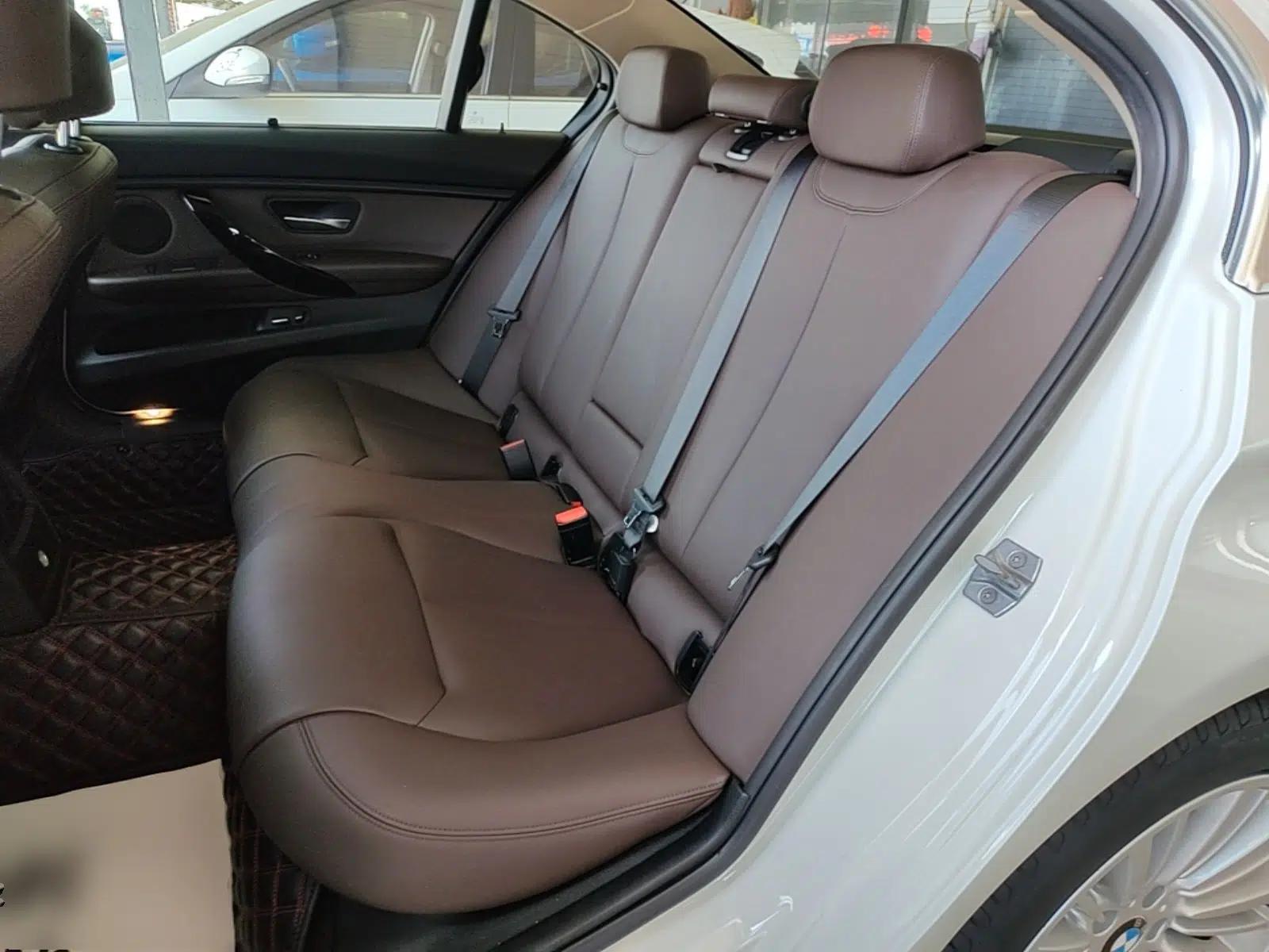 BMW 3 Series 2018 320Li Fashion Model — миниатюра 20