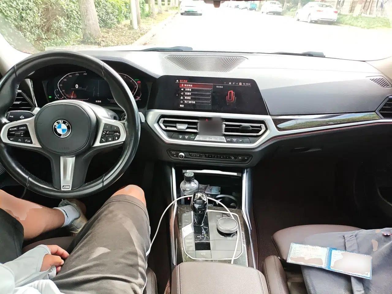 BMW 3 Series 2020 Restyled 325Li M Sport Package — миниатюра 9