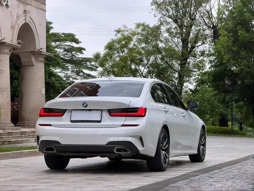 BMW 3 Series 2020 Restyled 325Li M Sport Package — миниатюра 4