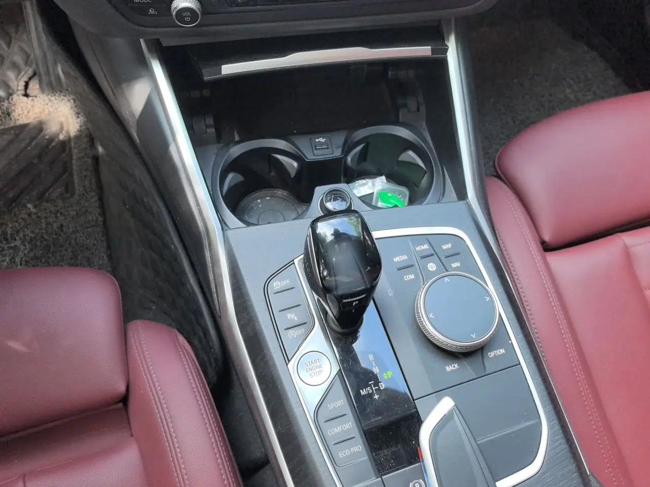 BMW 3 Series 2021 325i M Sport Package — миниатюра 14