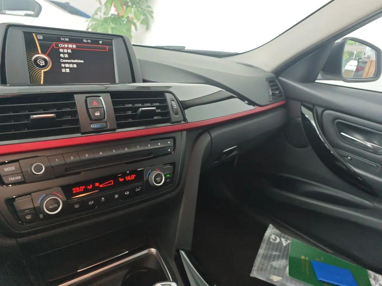 BMW 3 Series 2013 320i Sport Touring Edition — миниатюра 13