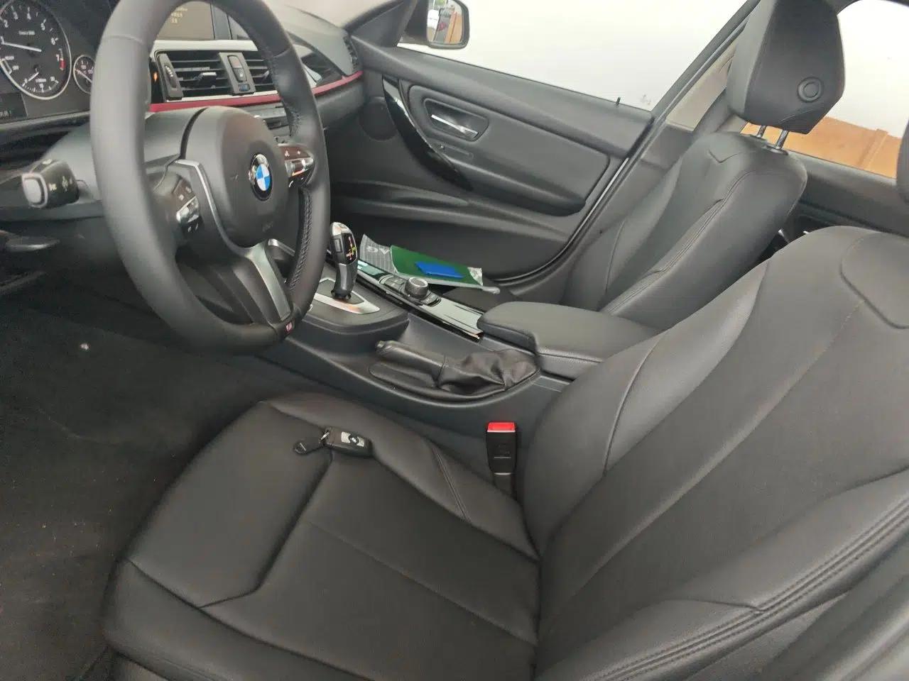 BMW 3 Series 2013 320i Sport Touring Edition — миниатюра 15