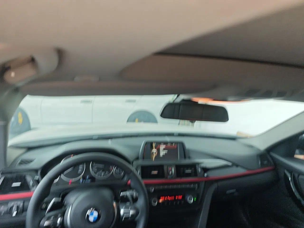 BMW 3 Series 2013 320i Sport Touring Edition — миниатюра 18