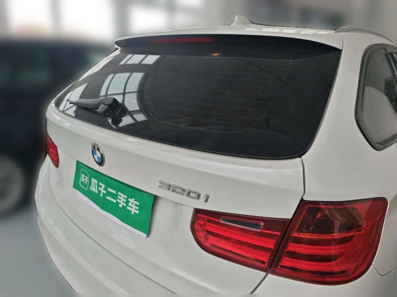 BMW 3 Series 2013 320i Sport Touring Edition — миниатюра 5