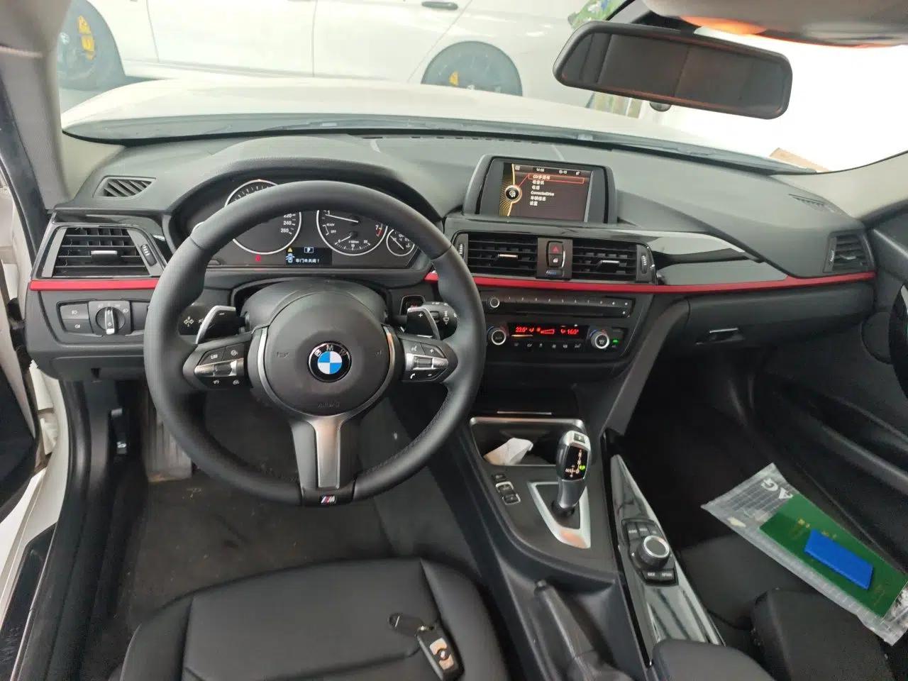 BMW 3 Series 2013 320i Sport Touring Edition — миниатюра 9