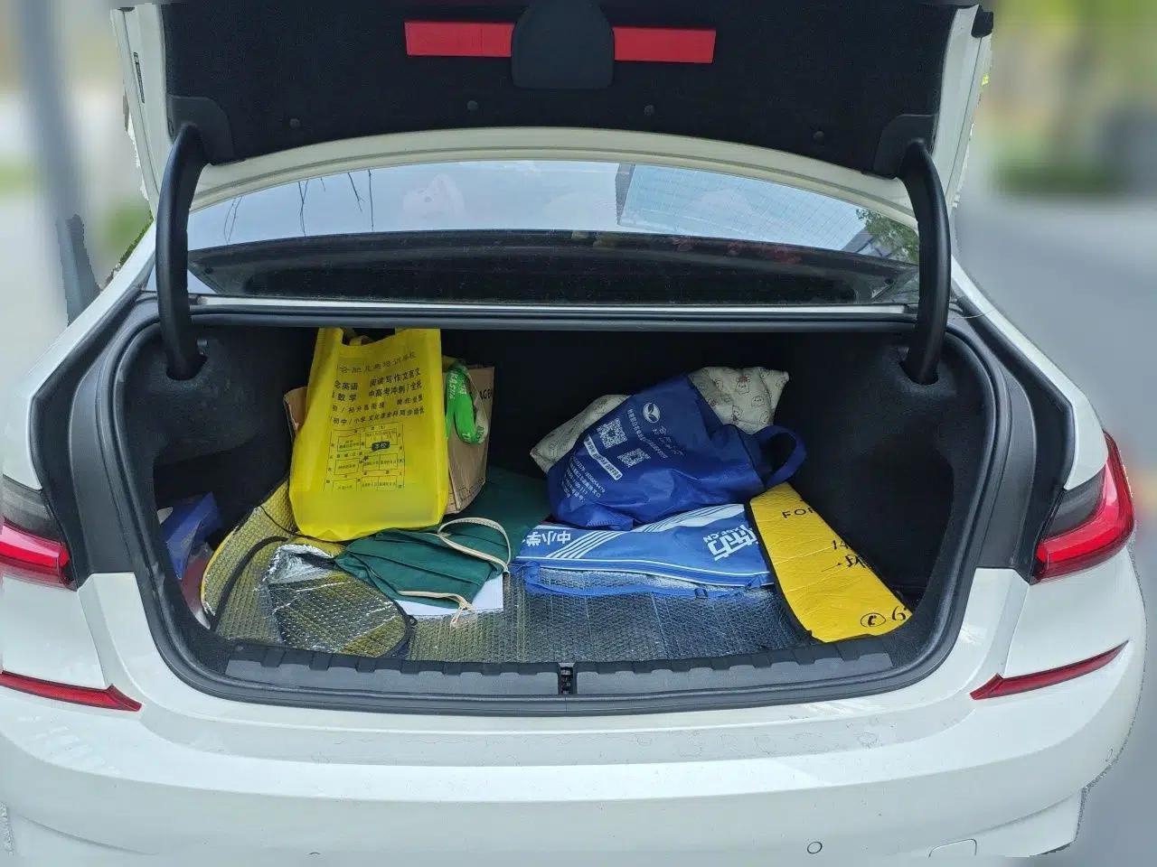 BMW 3 Series 2020 320Li M Sport Package — миниатюра 19