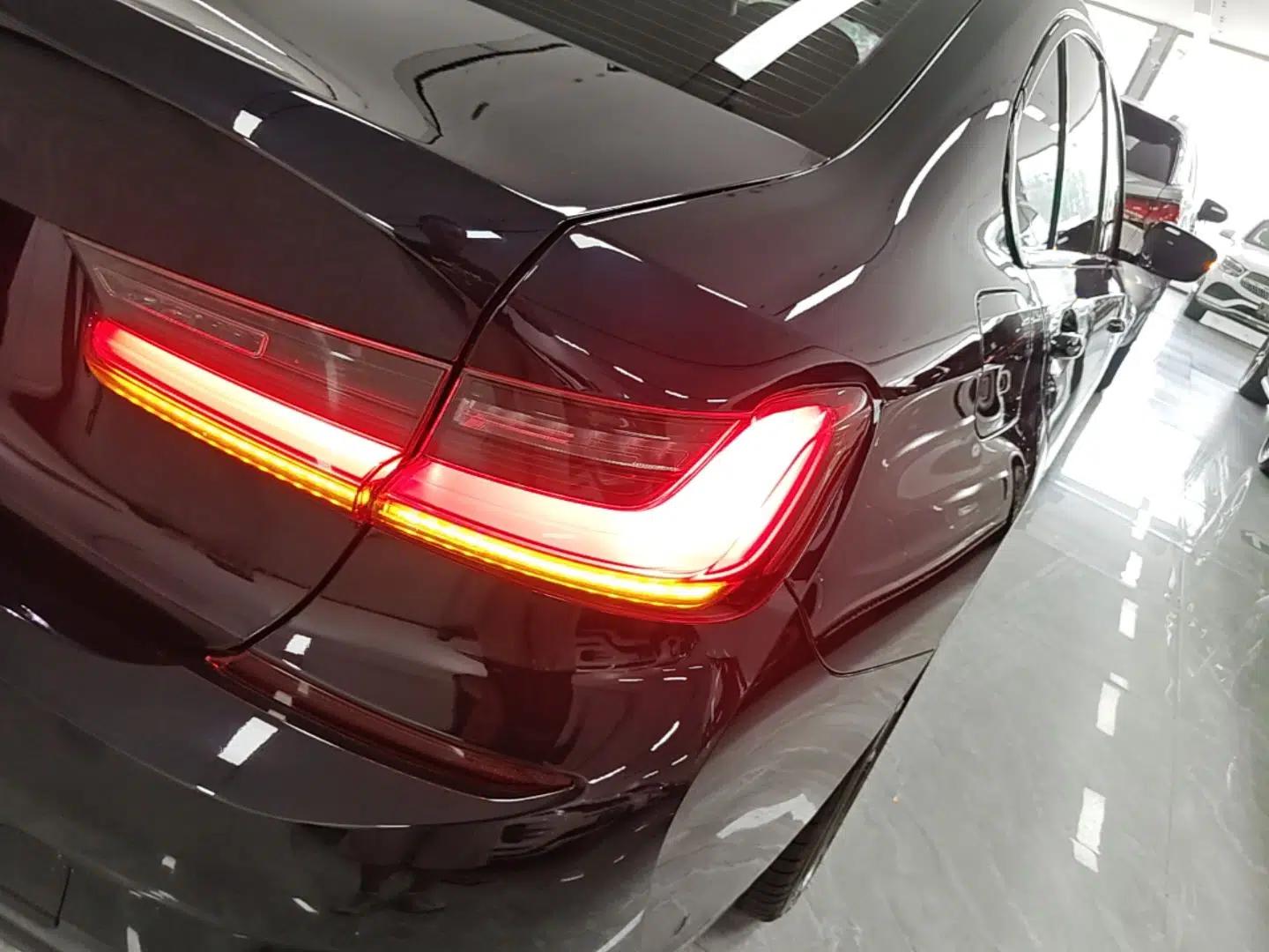 BMW 3 Series 2021 Second Facelift 325Li M Sport Package — миниатюра 9