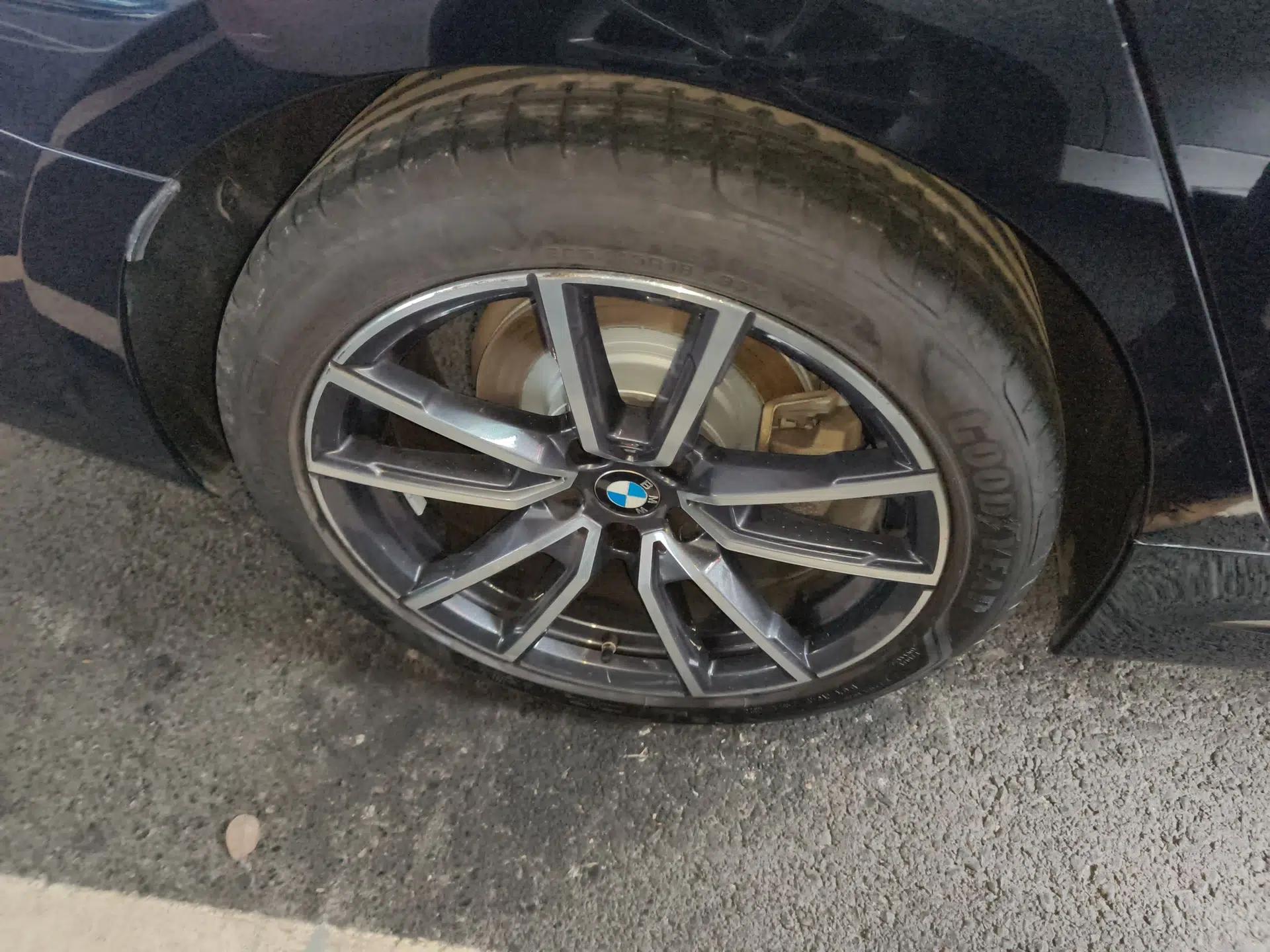 BMW 3 Series 2021 325Li M Sport Package — миниатюра 11