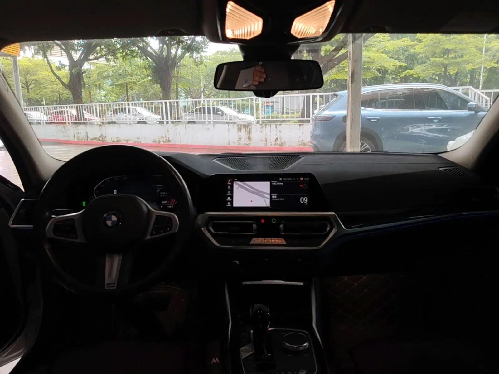 BMW 3 Series 2022 325Li M Sport Package — миниатюра 12