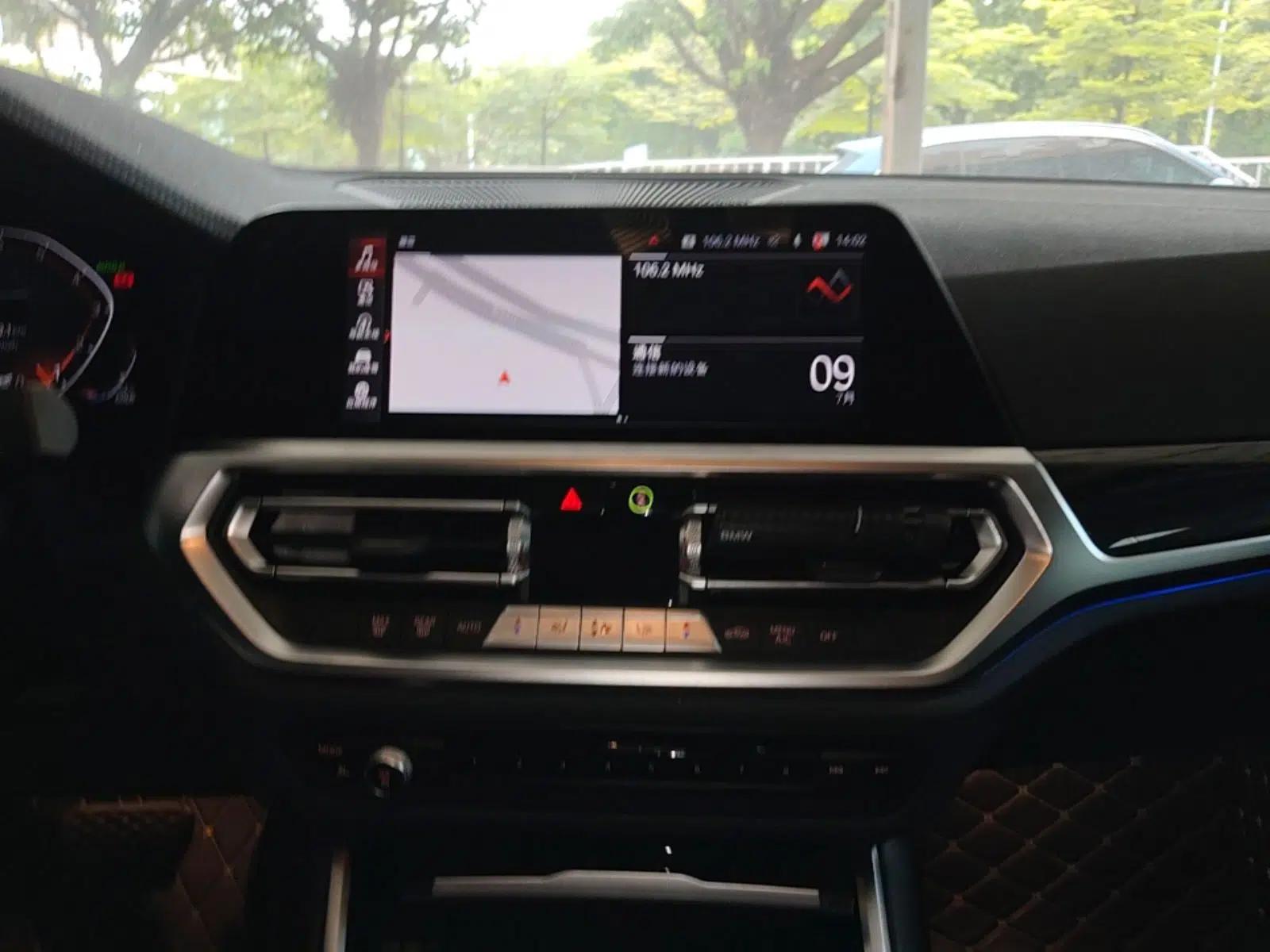 BMW 3 Series 2022 325Li M Sport Package — миниатюра 15