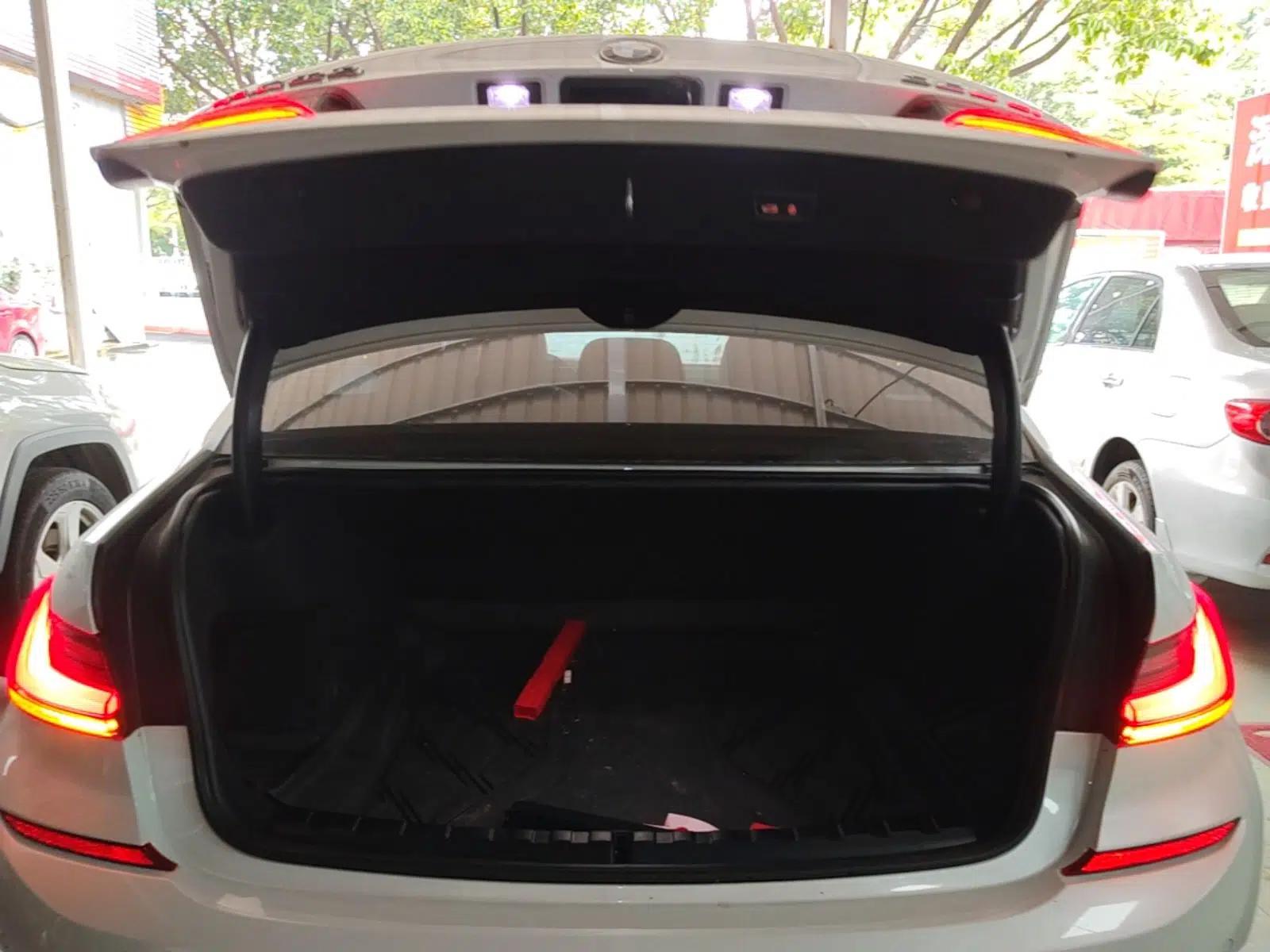BMW 3 Series 2022 325Li M Sport Package — миниатюра 22