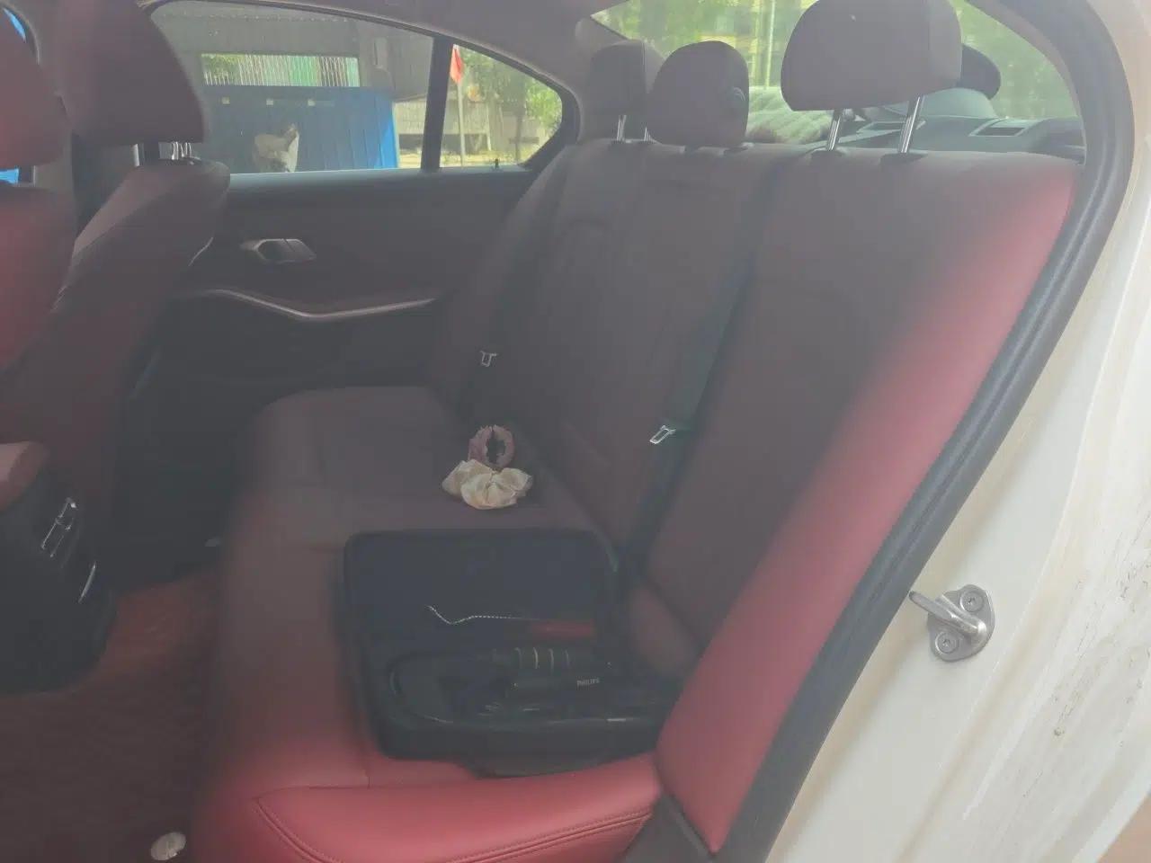 BMW 3 Series 2022 325i M Sport Package — миниатюра 17