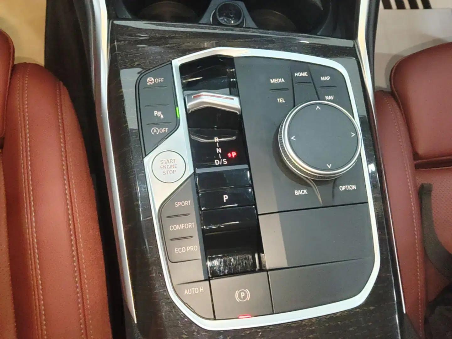 BMW 3 Series 2024 325Li M Sport Package — миниатюра 16