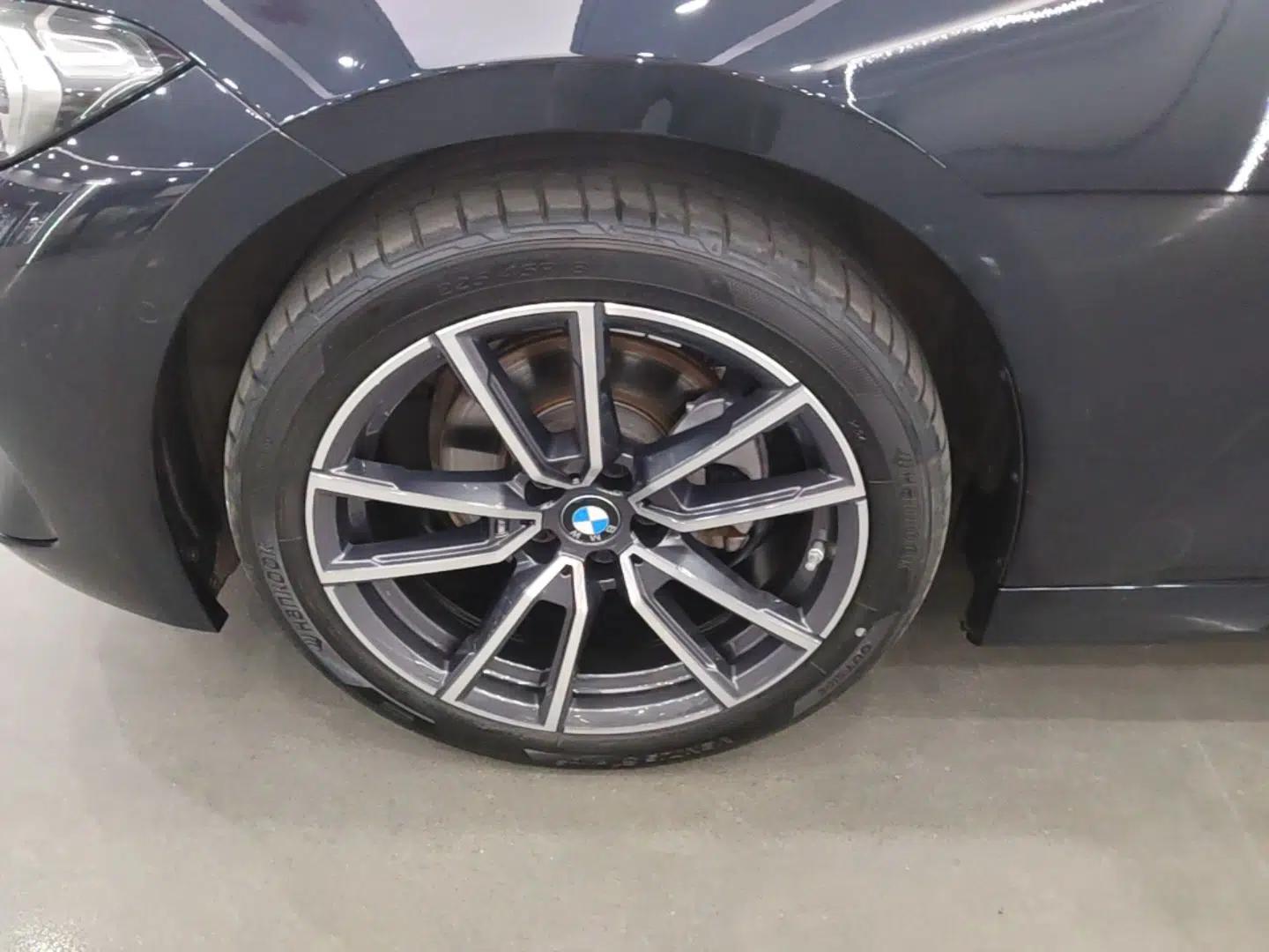 BMW 3 Series 2024 325Li M Sport Package — миниатюра 10