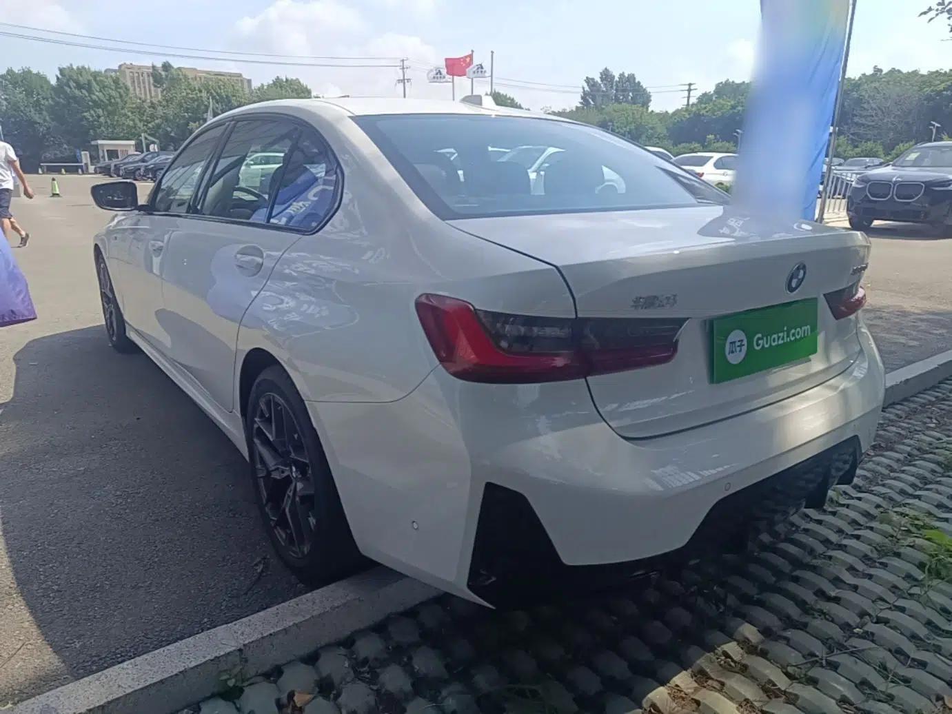 BMW 3 Series 2025 330Li M Sport Shadowline Package — миниатюра 4