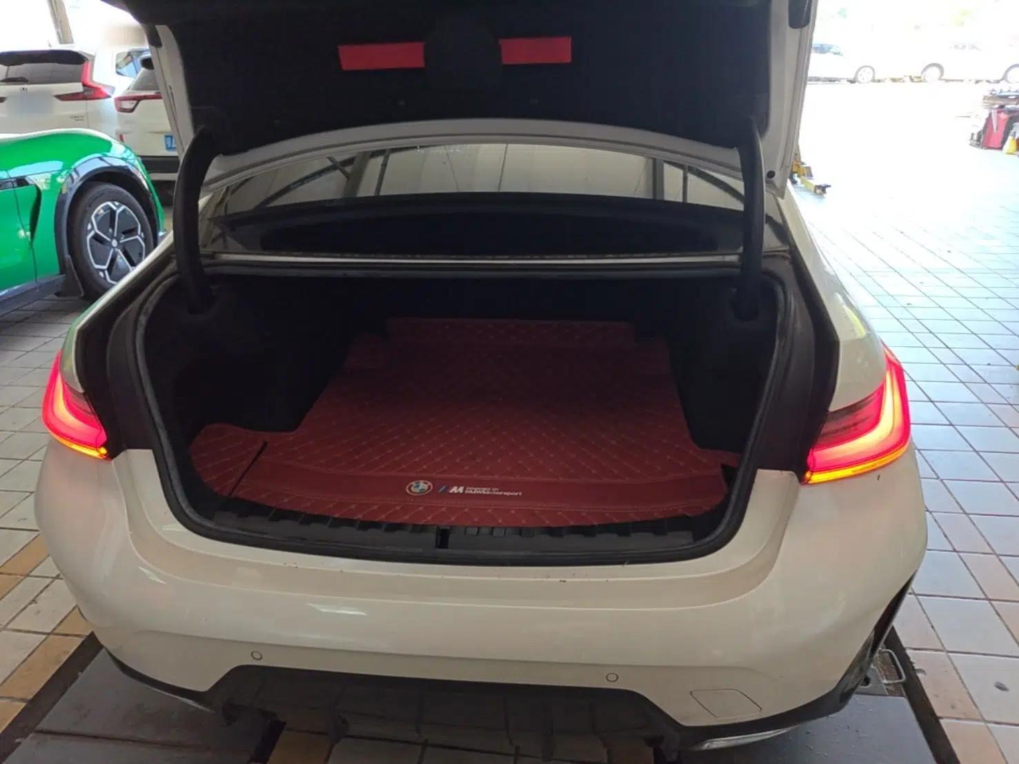 BMW 3 Series 2023 320Li M Sport Package — миниатюра 22