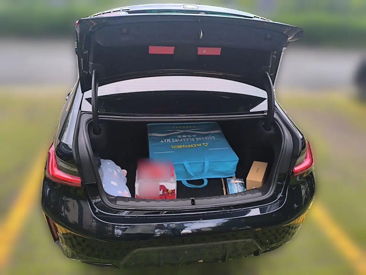 BMW 3 Series 2023 325i M Sport Night Edition Package — миниатюра 19